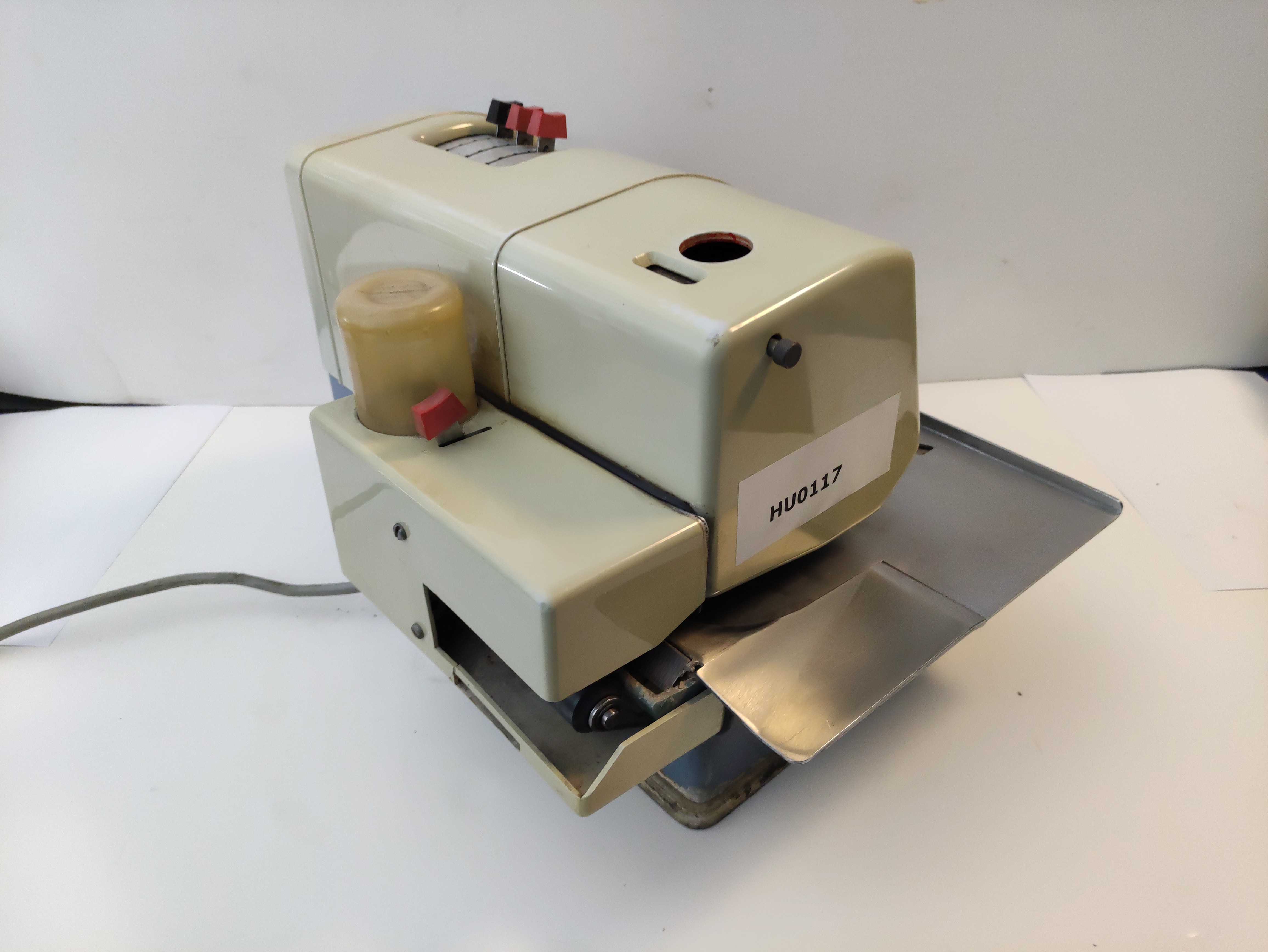 maquina timbrado postal empresa banco metal 26_5x32x40 1u